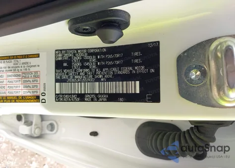 2018 Toyota 4Runner Sr5 Premium z USA, uszkodzony, nr VIN JTEBU5JR7J5529002